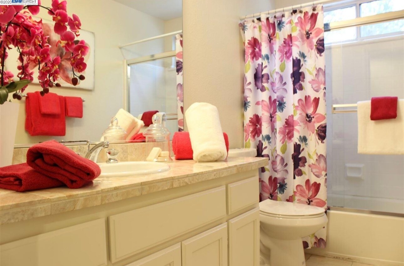 Bathroom - 2213 Wigeon Ct