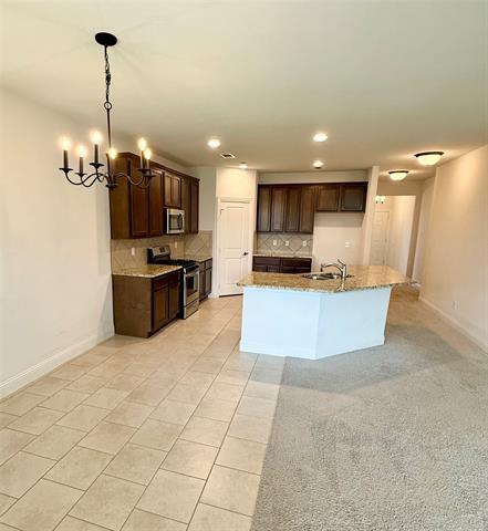 Building Photo - 204 Flower Ridge Dr