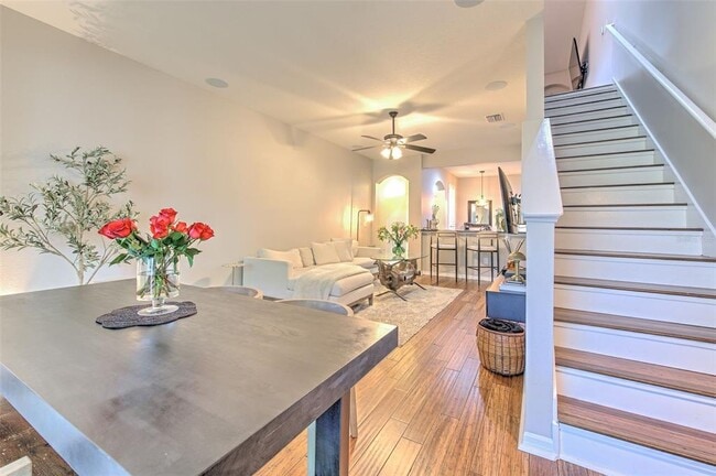 Building Photo - 11808 13th Way N