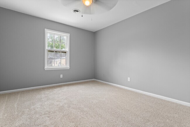 Building Photo - 1403 Sportsman Trail
