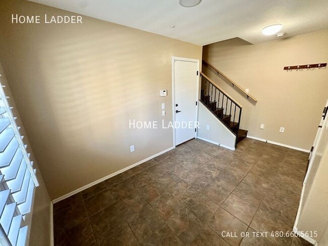 Building Photo - 4201 E Jasper Dr