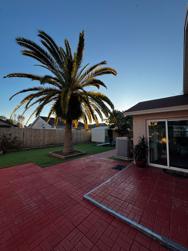 Building Photo - 2522 Albaca Dr