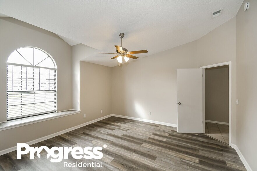 Building Photo - 8026 Fleur De Lis Dr