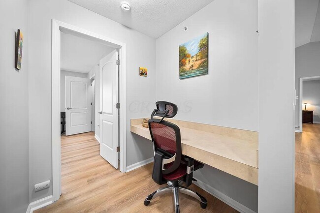 Building Photo - 7774 Essex Gate Dr
