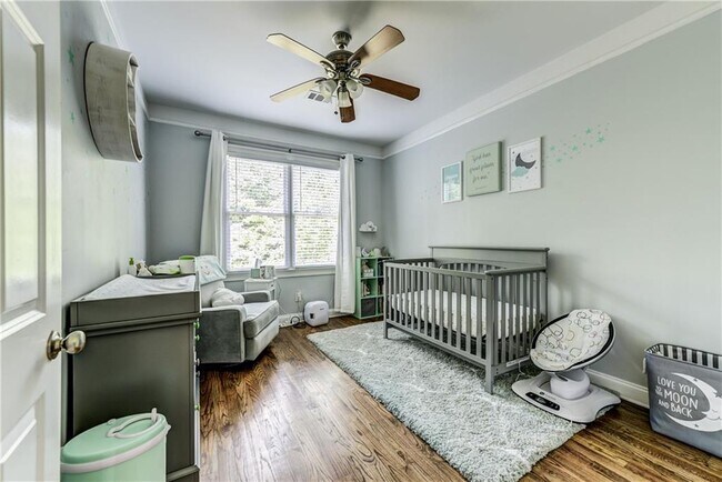 Building Photo - 1829 Sylvan Ridge Dr SW