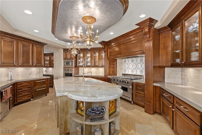 Building Photo - 9101 Alta Dr