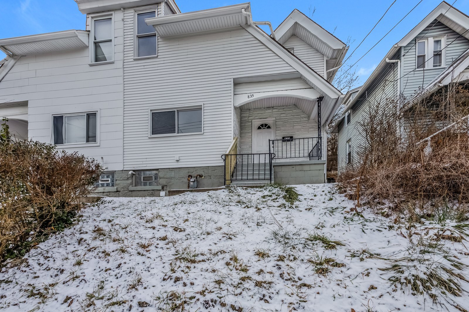 Building Photo - 835 Steuben St