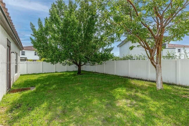 Building Photo - 9036 SW 170th Pl