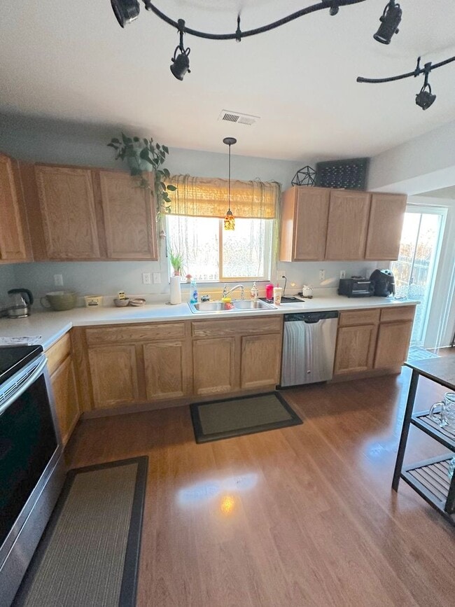 Building Photo - Home for rent on Cache!!