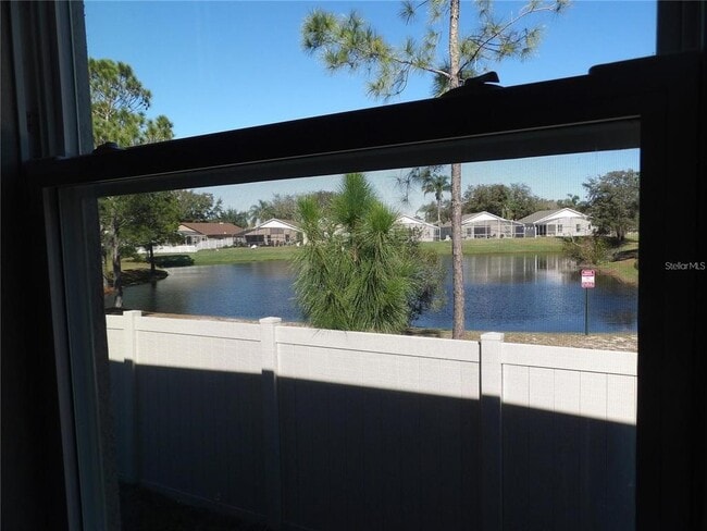 Building Photo - 17469 Back Bay Ct