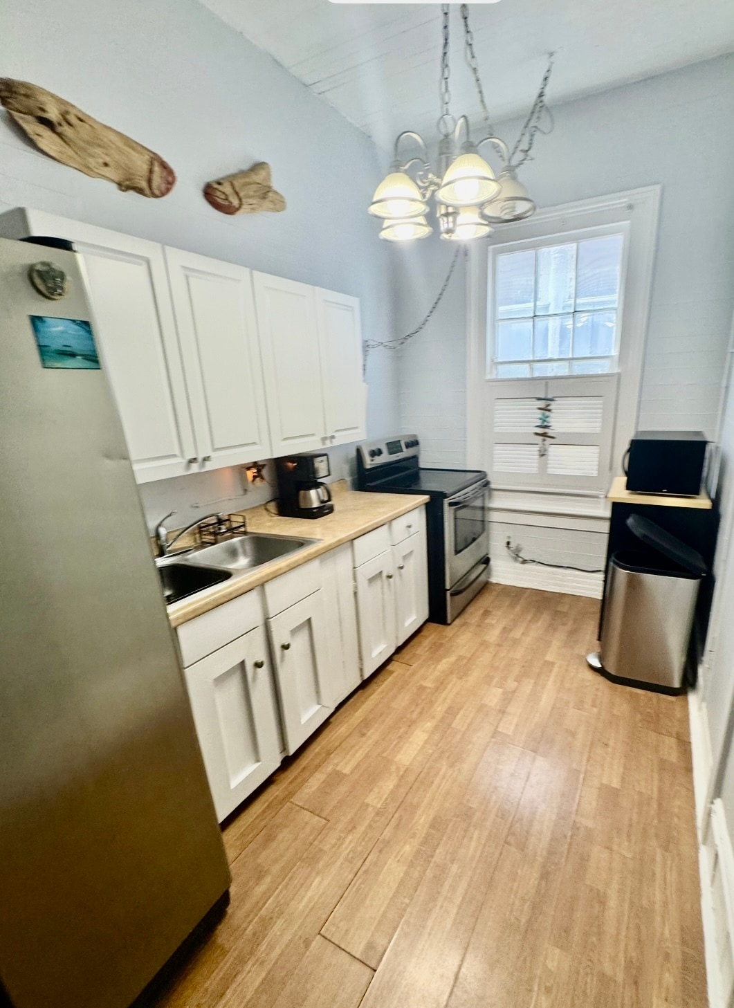 Kitchen - 400 Simonton St