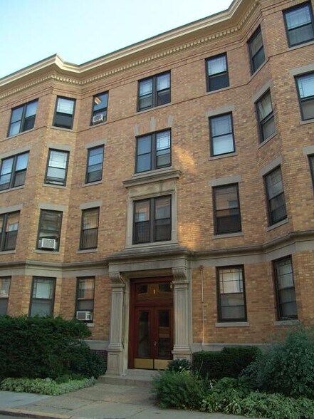 Building Photo - 1 Newport Rd