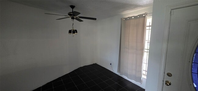 Building Photo - 2606 Lemonwood Ln