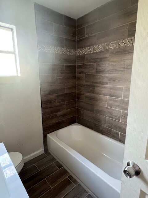 Building Photo - 4025 Brandon Ave