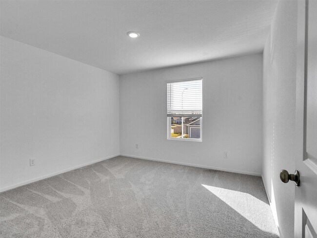 Building Photo - 12406 Lady Slipper Rd