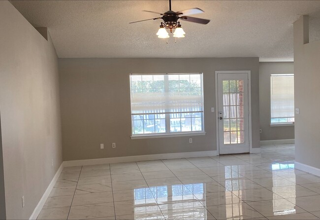 Building Photo - Deltona - 4 Bedroom, 2 Bathroom -  $2,195.00