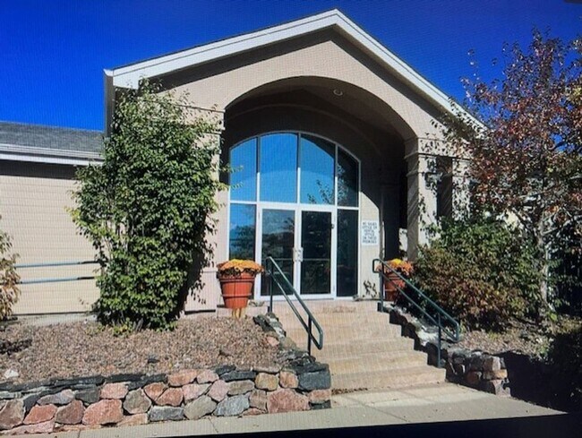 Building Photo - Immaculate Updated 2-Bedroom, 2-Bath Ground-Level Condo in Broomfield  - Miramonte Ranch