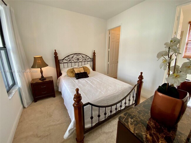 Building Photo - 3172 NW 82nd Way