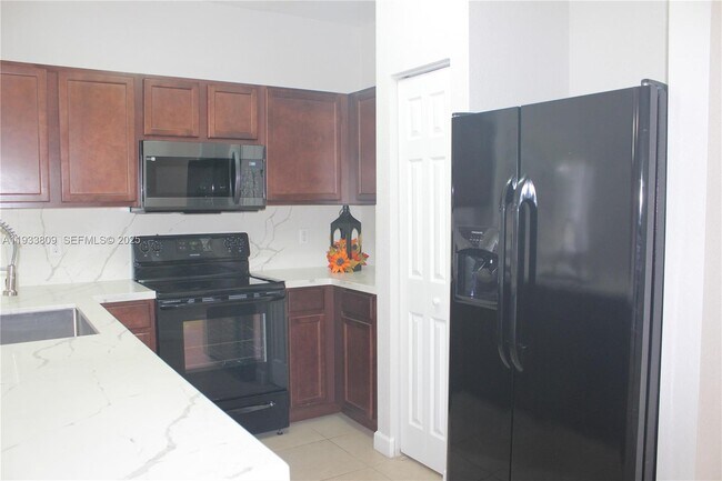 Building Photo - 3558 NW 29th Ct