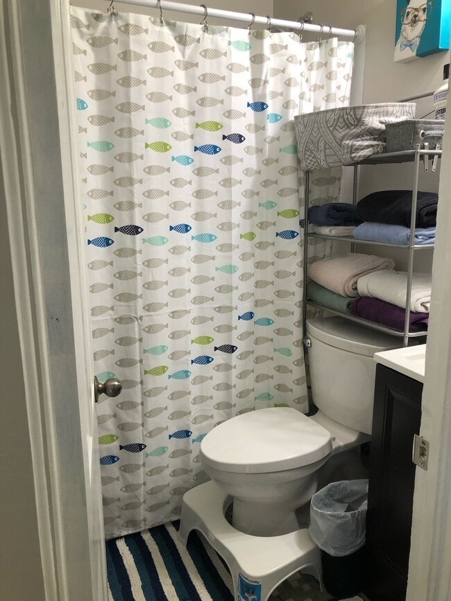 Building Photo - 2460 S Delaware Ave