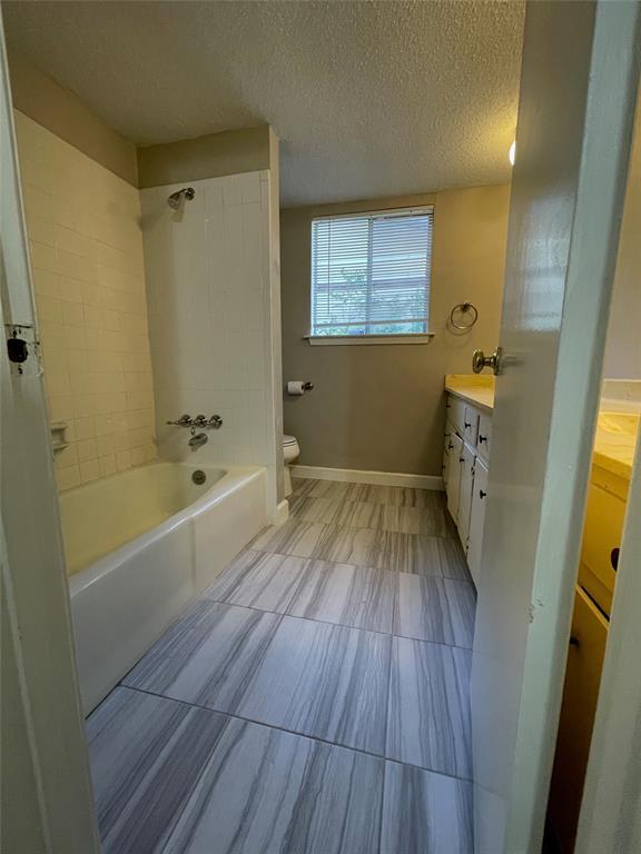 Building Photo - 412 Blue Valley Dr