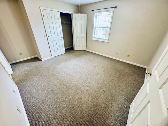 Building Photo - FOR LEASE- CONDO LOCATED IN A 55+ COMMUNITY!