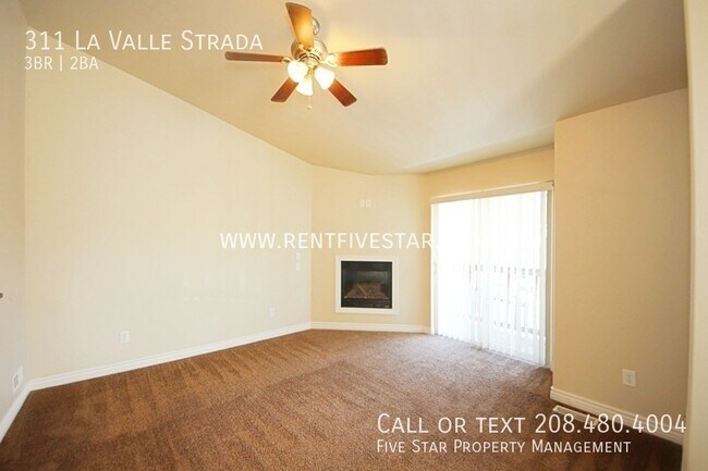 Building Photo - 311 La Valle Strada