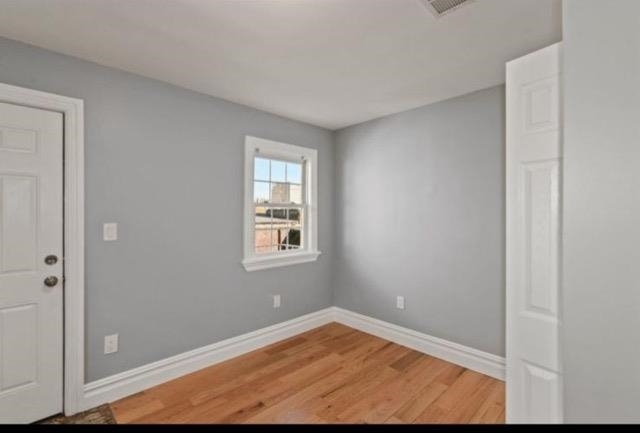 Building Photo - 532 38th St
