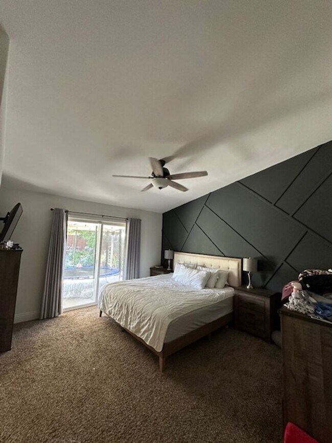 Building Photo - Northwest Bakersfield - Rosedale Home