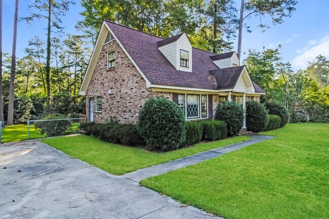 Building Photo - 108 Mistwoode Rd