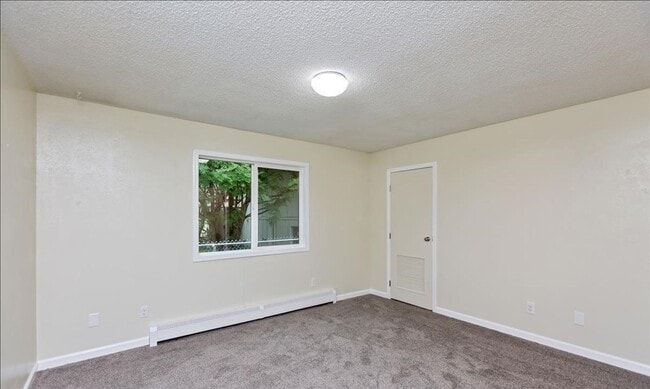 Building Photo - 128