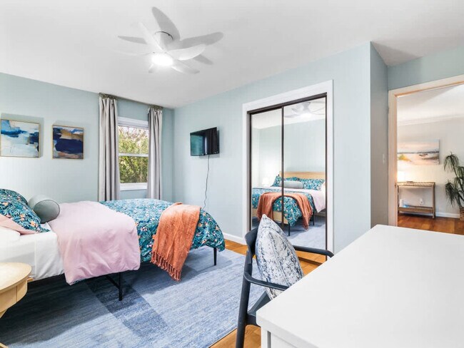 Building Photo - 386 Walworth Ave