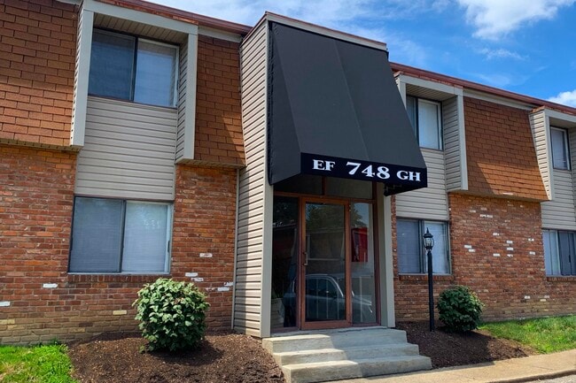 Building Photo - East Pointe Apartments