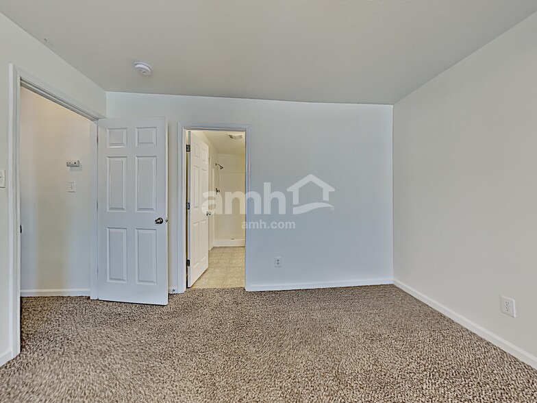 Building Photo - 3206 Gaslight Ln