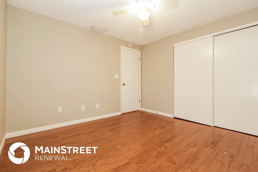 Building Photo - 2053 Whitney Dr