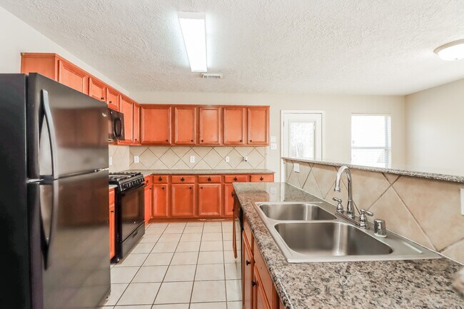 Building Photo - 19811 Breezy Cove Ct