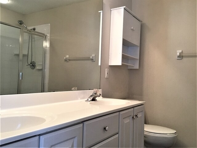 Building Photo - 2839 Oakglade Ct