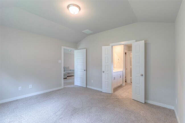 Building Photo - 1721 Succotash Oak Ct