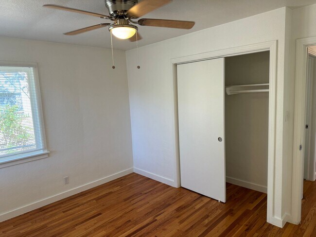 Building Photo - 326 Stewart St