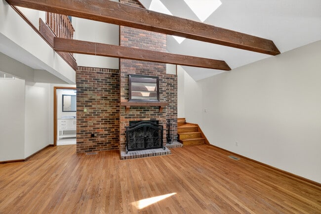 Building Photo - 4 Bedroom Near Butler University!