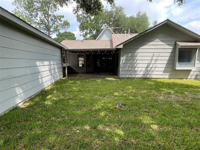 Building Photo - 1015 Cascade Creek Dr