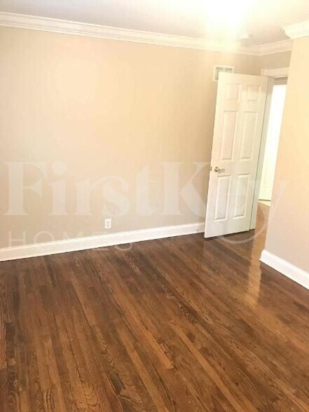 Building Photo - 302 Pocahontas Trail