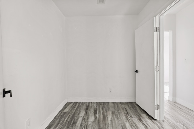 Building Photo - 1486 Silver Lake Blvd