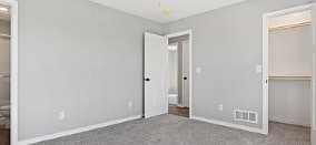 Building Photo - 502 N Redbud St