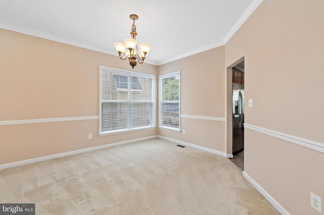 Building Photo - 9036 Woodpecker Ct