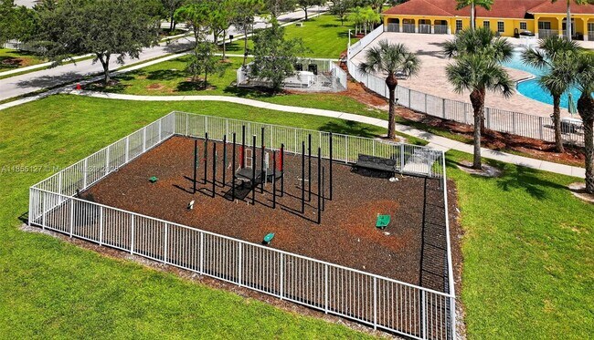 Building Photo - 301 Silver Sands Ln
