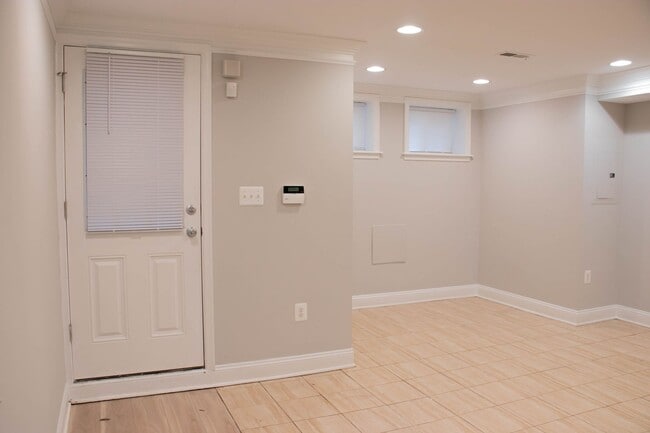 Building Photo - 607 P St NW