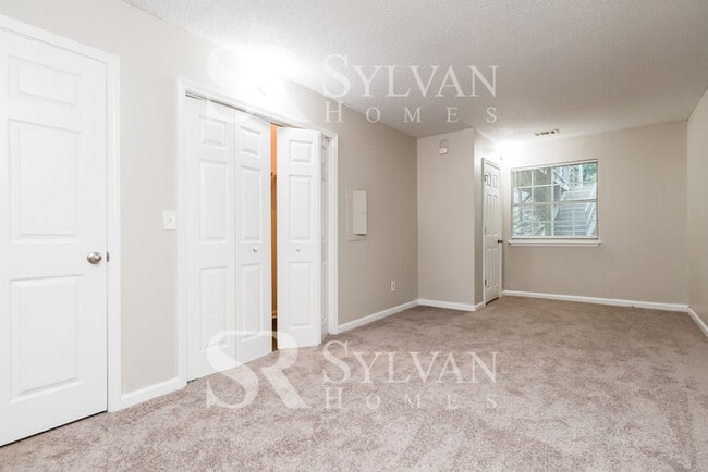 Building Photo - 4488 Joseph Dr SW