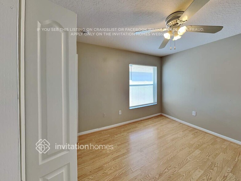 Building Photo - 10037 Creek Bluff Dr