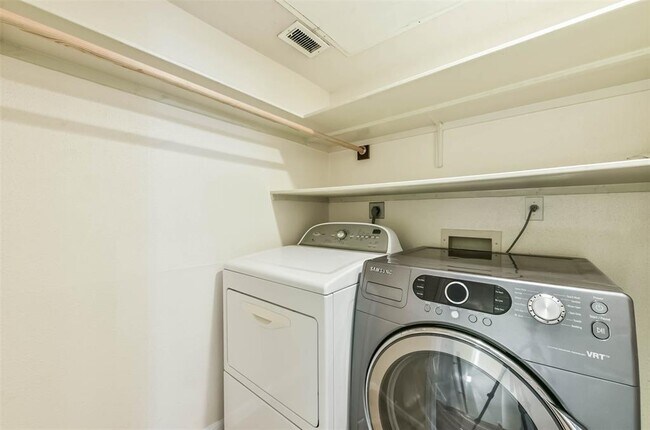 Building Photo - 1201 McDuffie St